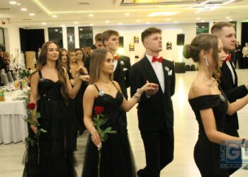 Studniówka ZSP nr 3 w Krotoszynie. Ach, co to był za bal!