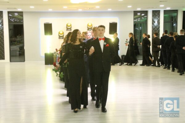 Studniówka ZSP nr 3 w Krotoszynie. Ach, co to był za bal!