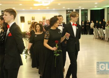 Studniówka ZSP nr 3 w Krotoszynie. Ach, co to był za bal!