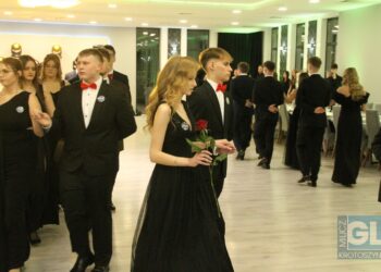 Studniówka ZSP nr 3 w Krotoszynie. Ach, co to był za bal!