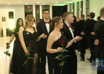 Studniówka ZSP nr 3 w Krotoszynie. Ach, co to był za bal!