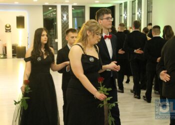 Studniówka ZSP nr 3 w Krotoszynie. Ach, co to był za bal!