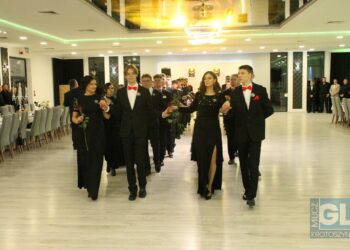 Studniówka ZSP nr 3 w Krotoszynie. Ach, co to był za bal!