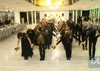 Studniówka ZSP nr 3 w Krotoszynie. Ach, co to był za bal!