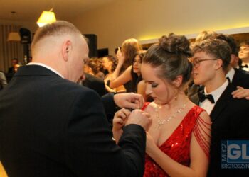 To pierwsza taka studniówka w historii szkoły! Bal maturalny I LO w Krotoszynie za nami!