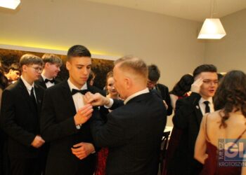 To pierwsza taka studniówka w historii szkoły! Bal maturalny I LO w Krotoszynie za nami!