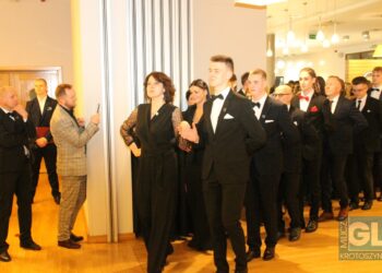 To pierwsza taka studniówka w historii szkoły! Bal maturalny I LO w Krotoszynie za nami!