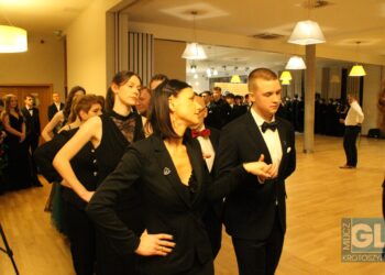 To pierwsza taka studniówka w historii szkoły! Bal maturalny I LO w Krotoszynie za nami!