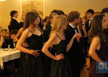 To pierwsza taka studniówka w historii szkoły! Bal maturalny I LO w Krotoszynie za nami!