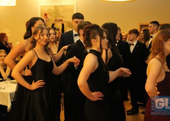 To pierwsza taka studniówka w historii szkoły! Bal maturalny I LO w Krotoszynie za nami!