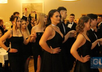 To pierwsza taka studniówka w historii szkoły! Bal maturalny I LO w Krotoszynie za nami!