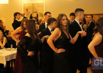 To pierwsza taka studniówka w historii szkoły! Bal maturalny I LO w Krotoszynie za nami!