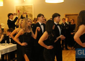 To pierwsza taka studniówka w historii szkoły! Bal maturalny I LO w Krotoszynie za nami!
