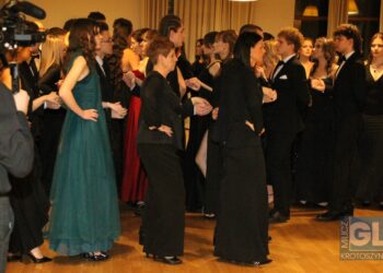 To pierwsza taka studniówka w historii szkoły! Bal maturalny I LO w Krotoszynie za nami!