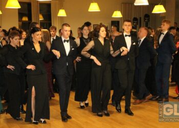 To pierwsza taka studniówka w historii szkoły! Bal maturalny I LO w Krotoszynie za nami!