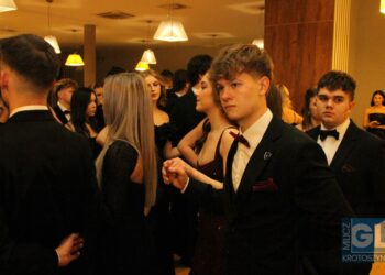 To pierwsza taka studniówka w historii szkoły! Bal maturalny I LO w Krotoszynie za nami!