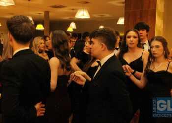 To pierwsza taka studniówka w historii szkoły! Bal maturalny I LO w Krotoszynie za nami!