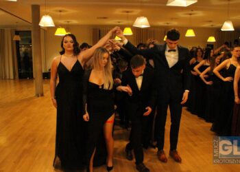 To pierwsza taka studniówka w historii szkoły! Bal maturalny I LO w Krotoszynie za nami!