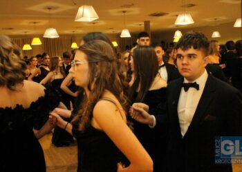 To pierwsza taka studniówka w historii szkoły! Bal maturalny I LO w Krotoszynie za nami!