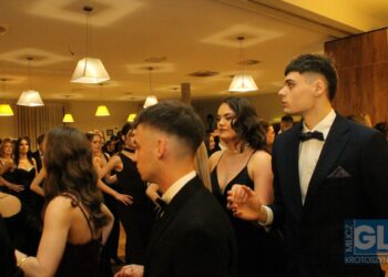 To pierwsza taka studniówka w historii szkoły! Bal maturalny I LO w Krotoszynie za nami!