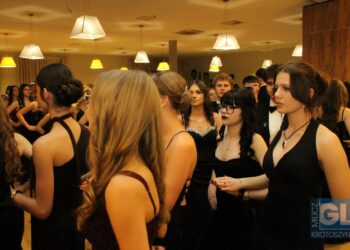 To pierwsza taka studniówka w historii szkoły! Bal maturalny I LO w Krotoszynie za nami!