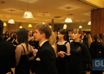 To pierwsza taka studniówka w historii szkoły! Bal maturalny I LO w Krotoszynie za nami!