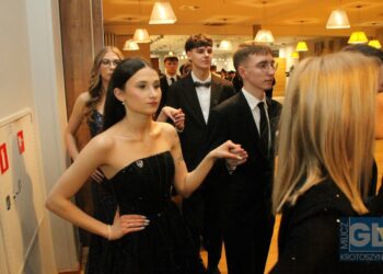 To pierwsza taka studniówka w historii szkoły! Bal maturalny I LO w Krotoszynie za nami!