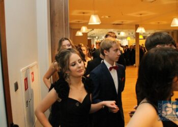 To pierwsza taka studniówka w historii szkoły! Bal maturalny I LO w Krotoszynie za nami!