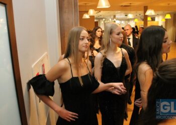 To pierwsza taka studniówka w historii szkoły! Bal maturalny I LO w Krotoszynie za nami!