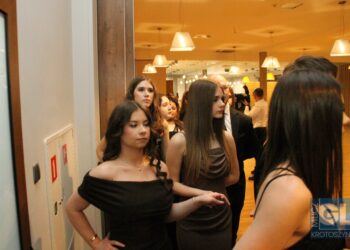 To pierwsza taka studniówka w historii szkoły! Bal maturalny I LO w Krotoszynie za nami!