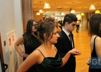 To pierwsza taka studniówka w historii szkoły! Bal maturalny I LO w Krotoszynie za nami!