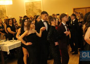 To pierwsza taka studniówka w historii szkoły! Bal maturalny I LO w Krotoszynie za nami!