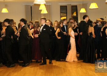 To pierwsza taka studniówka w historii szkoły! Bal maturalny I LO w Krotoszynie za nami!