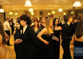 To pierwsza taka studniówka w historii szkoły! Bal maturalny I LO w Krotoszynie za nami!