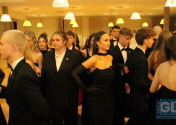 To pierwsza taka studniówka w historii szkoły! Bal maturalny I LO w Krotoszynie za nami!