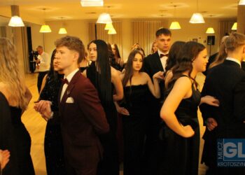 To pierwsza taka studniówka w historii szkoły! Bal maturalny I LO w Krotoszynie za nami!