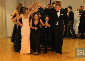 To pierwsza taka studniówka w historii szkoły! Bal maturalny I LO w Krotoszynie za nami!