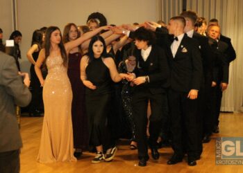 To pierwsza taka studniówka w historii szkoły! Bal maturalny I LO w Krotoszynie za nami!