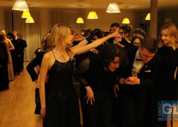 To pierwsza taka studniówka w historii szkoły! Bal maturalny I LO w Krotoszynie za nami!