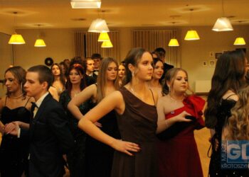 To pierwsza taka studniówka w historii szkoły! Bal maturalny I LO w Krotoszynie za nami!