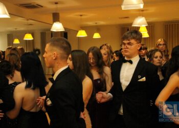 To pierwsza taka studniówka w historii szkoły! Bal maturalny I LO w Krotoszynie za nami!