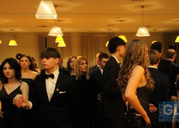 To pierwsza taka studniówka w historii szkoły! Bal maturalny I LO w Krotoszynie za nami!