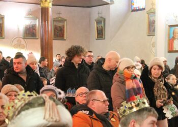 XII Orszak Trzech Króli z Kapelą Góralską Pogwizdani w Lutogniewie