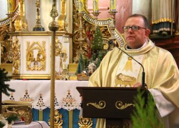 XII Orszak Trzech Króli z Kapelą Góralską Pogwizdani w Lutogniewie