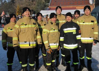 XII Orszak Trzech Króli z Kapelą Góralską Pogwizdani w Lutogniewie
