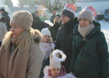 XII Orszak Trzech Króli z Kapelą Góralską Pogwizdani w Lutogniewie