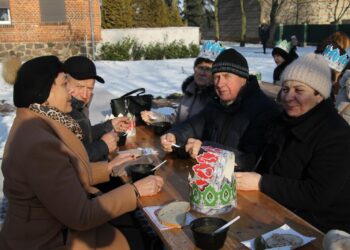 XII Orszak Trzech Króli z Kapelą Góralską Pogwizdani w Lutogniewie