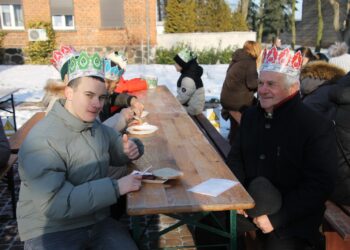 XII Orszak Trzech Króli z Kapelą Góralską Pogwizdani w Lutogniewie