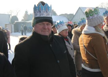 XII Orszak Trzech Króli z Kapelą Góralską Pogwizdani w Lutogniewie