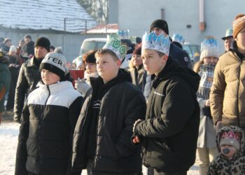 XII Orszak Trzech Króli z Kapelą Góralską Pogwizdani w Lutogniewie